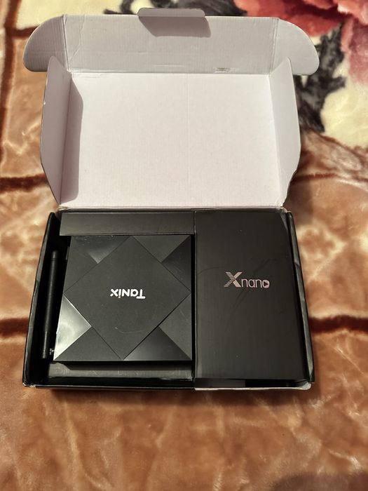 Tv Box  nou nouț nefolosit 32 Gb memorie interna cu Youtube  Netflix