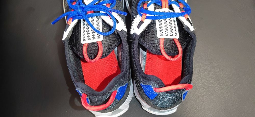 Nike React Live, номер 38,5