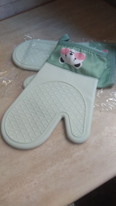 варежки новые для рук