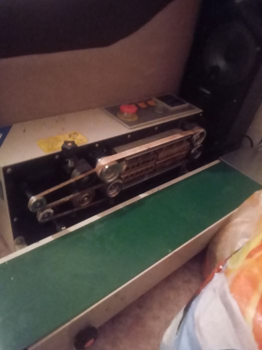 Роликовый конвейерный запайщик