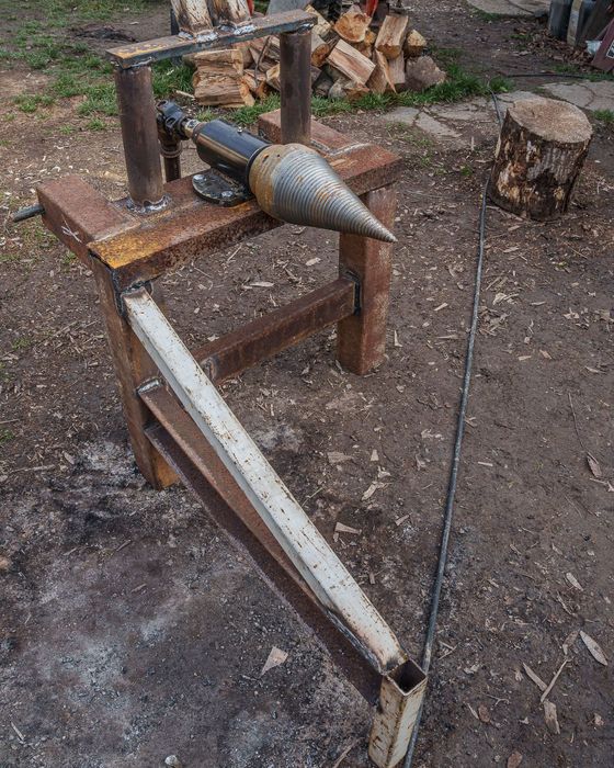 Crepator Lemne tip Burghiu