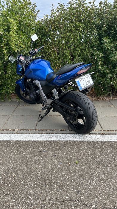Kawasaki Z750 - naked