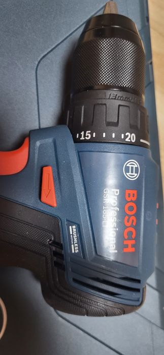 Bosch Professional акумулаторен винтоверт безчетков