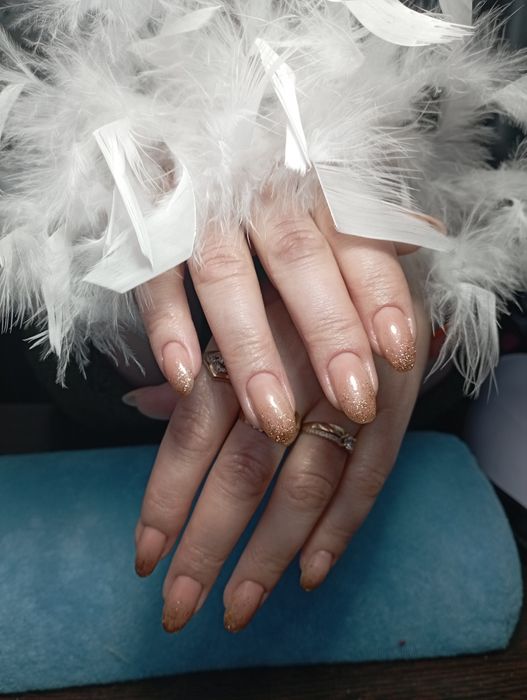 Услуги мастера по маникюру