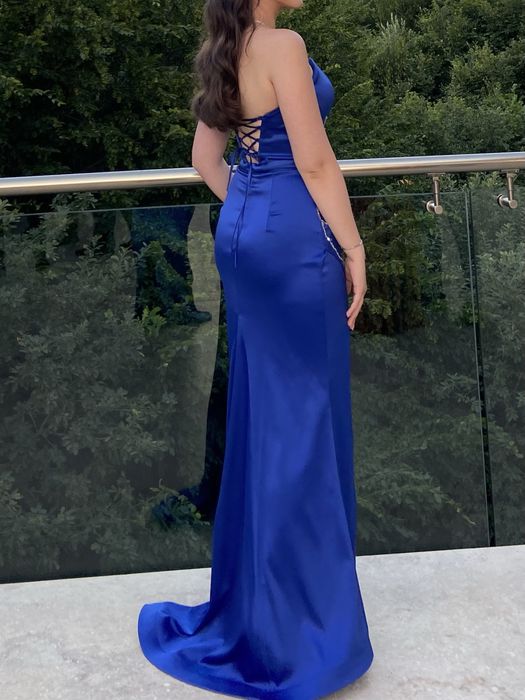 Vand rochie lunga de ocazie albastra