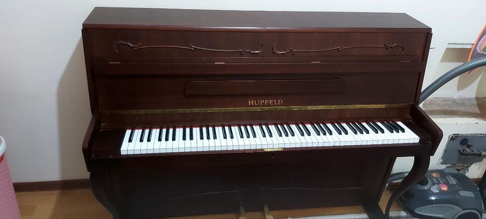 Hupfeld пианино сотилади