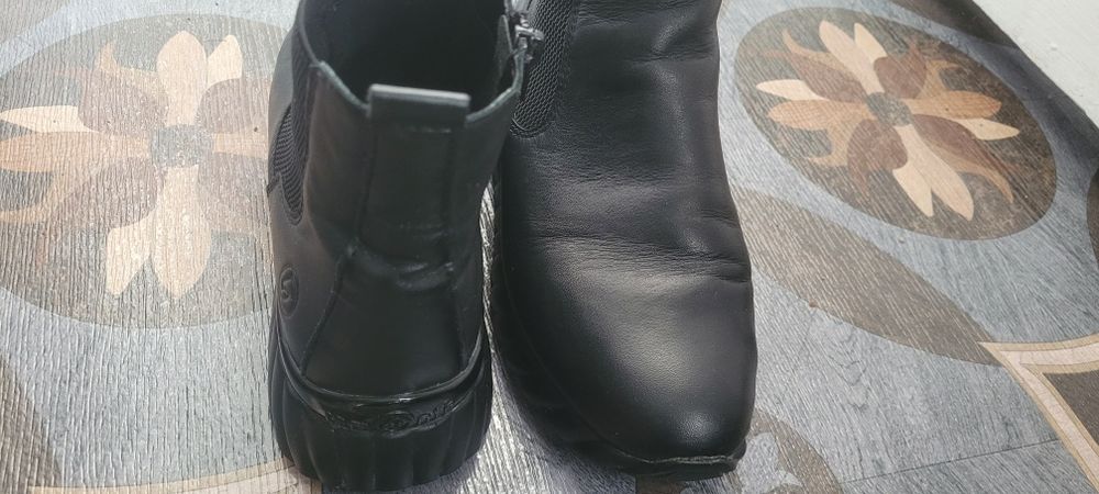 Ghete dama la super preț.