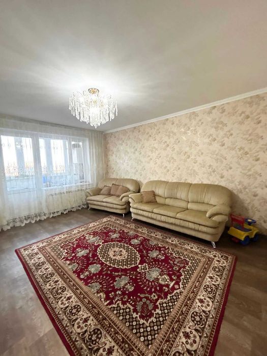 Продам трехкомнатную квартиру