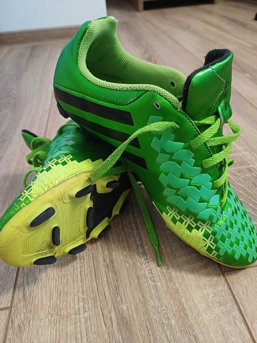 Ghete de fotbal Adidas