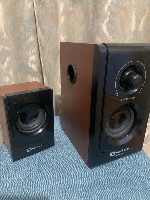 Pachet! Router wifi Tenda si Boxe Serioux!!