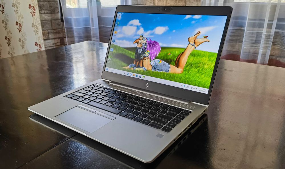 Продавам Гаранционнен HP EliteBook 745/IPSматFHDсKам/8x2ghzThr/ssd256gb/8gb/ATIVega8/СвКв/5чБат