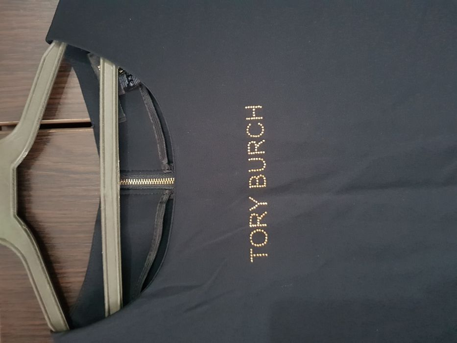 Платье фирменное