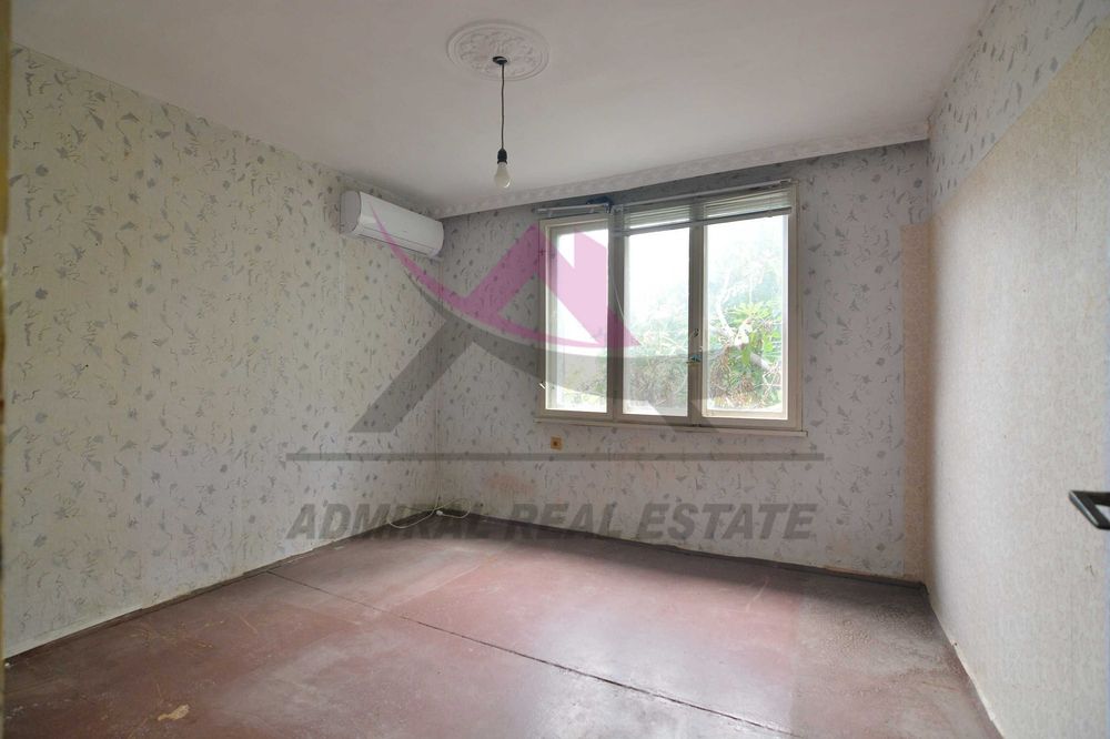 Продава се Къща в Варна, Левски - 150 кв.м за 1100 €/кв.м - Снимка #2