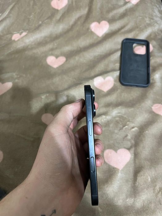 Продам iPhone 16 pro