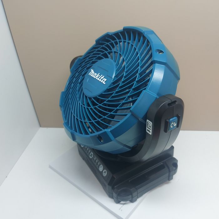 Акумулаторен вентилатор Makita DCF102Z