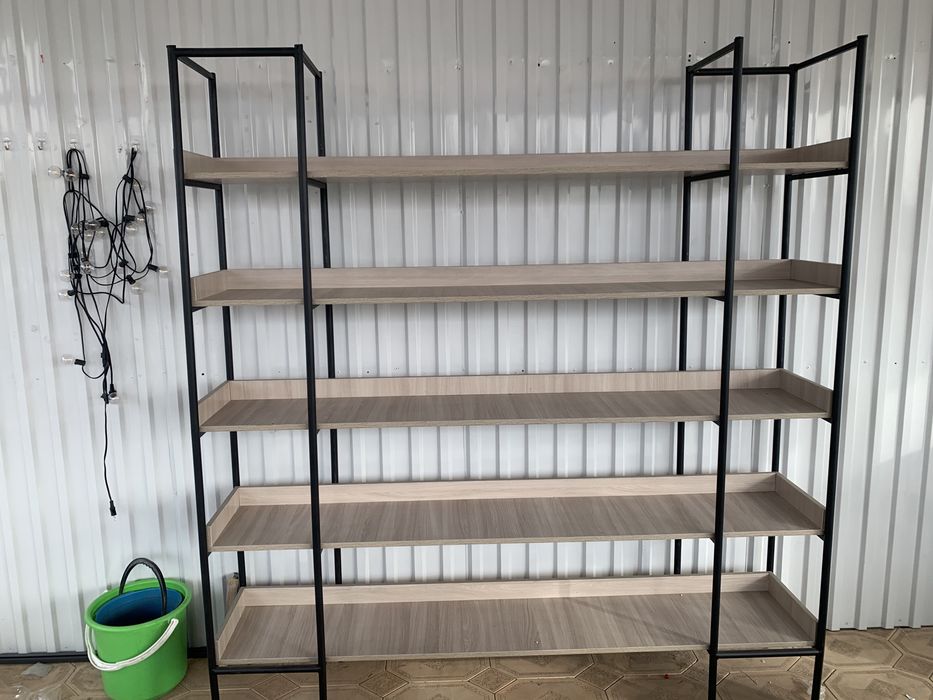 Витринные полки для магазина