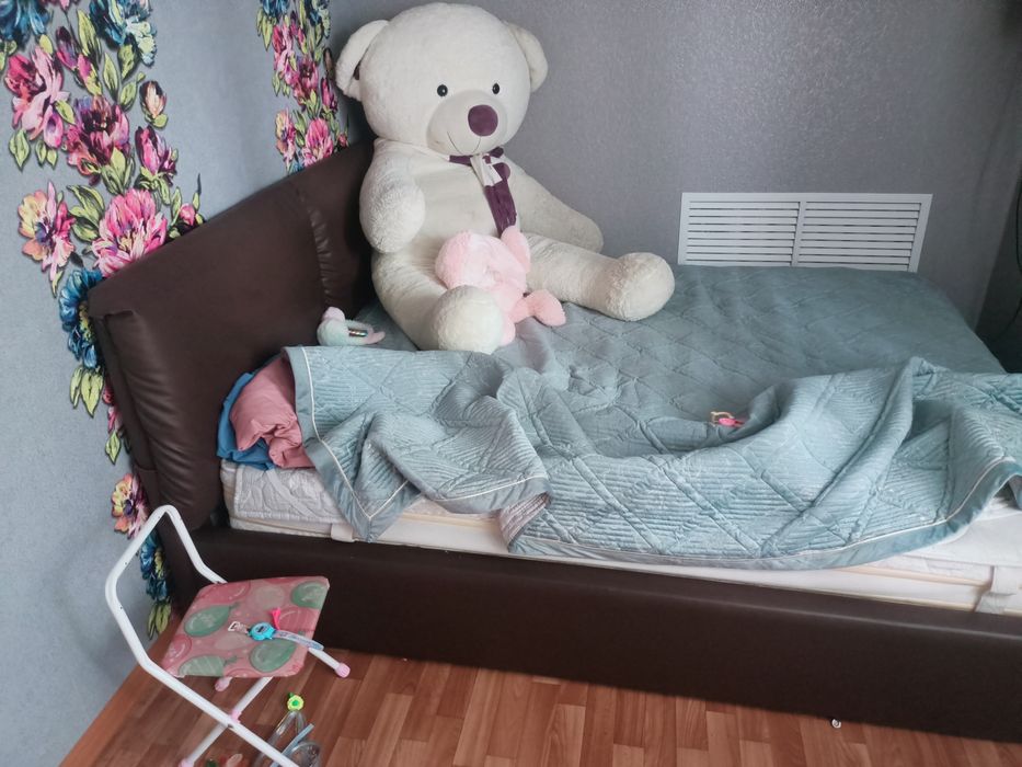 Кровать двуспальная