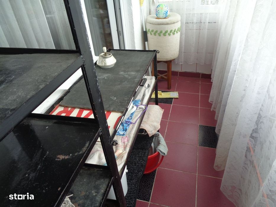 Apartament 3 camere confort 1 MICALACA-ORIZONT, etaj 1 geam la baie