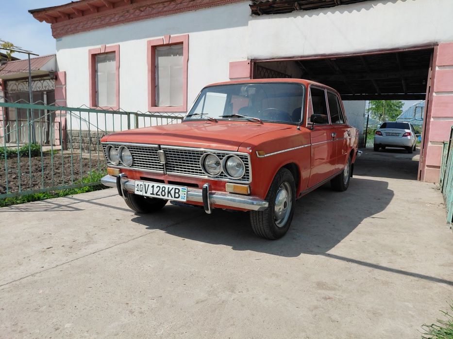 Vaz 2103 sotiladi 1981 yil.