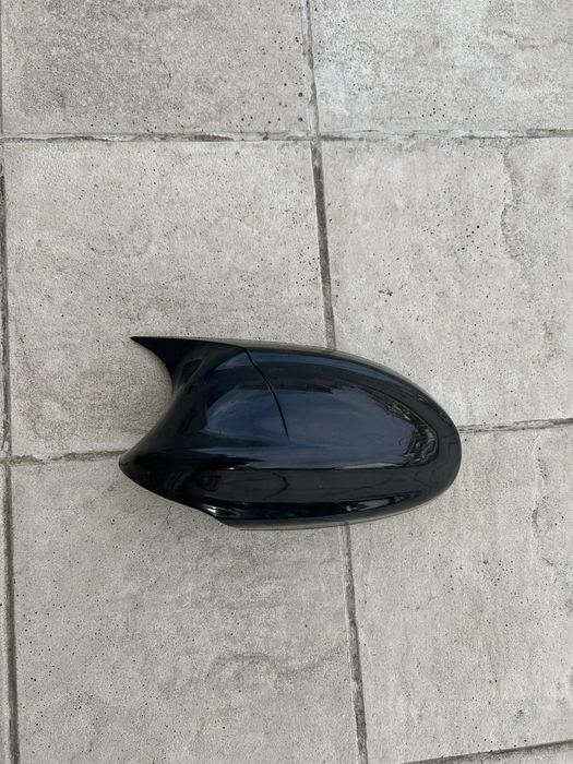 Тунинг капаци за странични отледала стил “Батман” за BMW E90 – Черен гланц