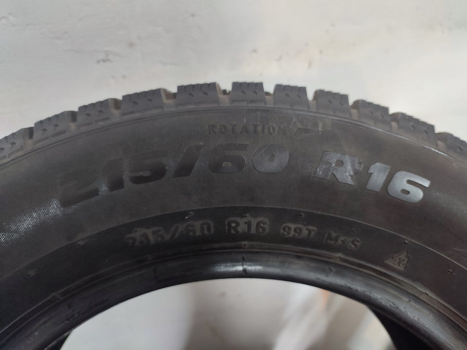 Продам комплект Резины на 16 Pirelli