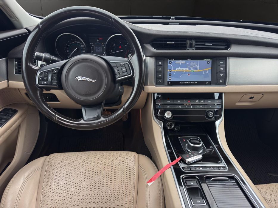 Jaguar XF 4x4 - Rate fara avans! Garantie! Km. certificati!