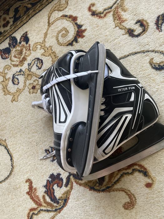 Продам коньки