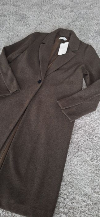 Ново преходно палто Zara