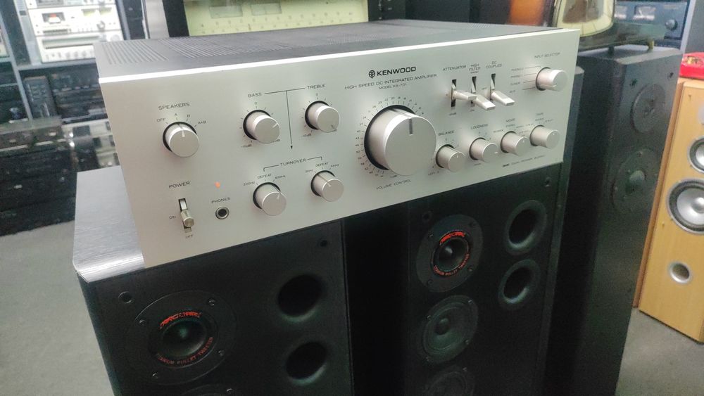 Vând amplificator kenwood ka701