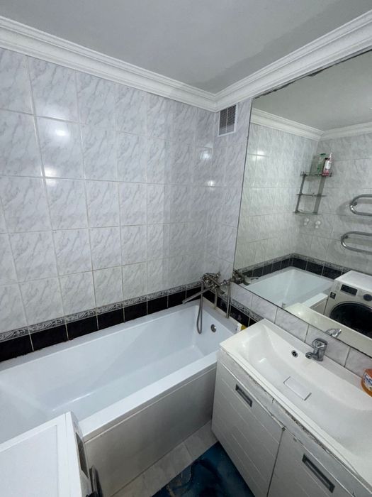 Продам 4 комнатную квартиру