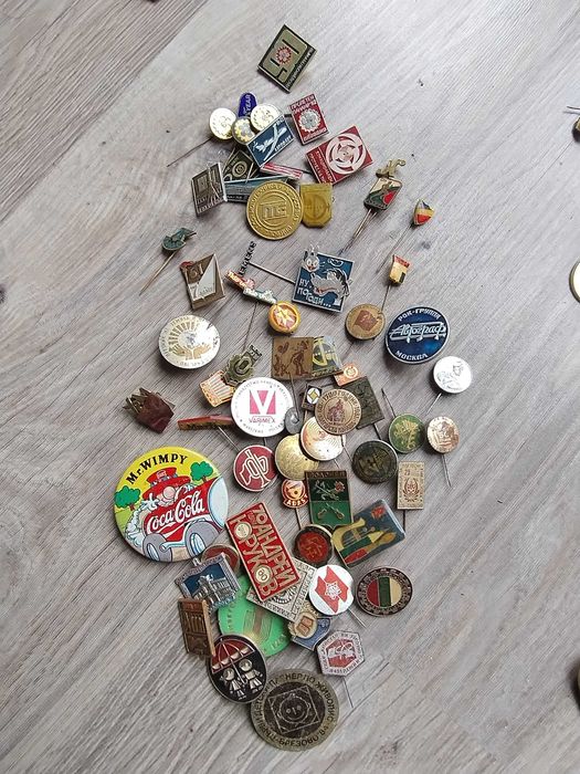 Колекция значки от соца