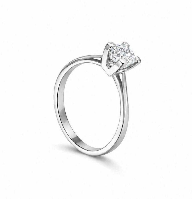 NEW Кольцо с бриллиантом 0,50 ct.