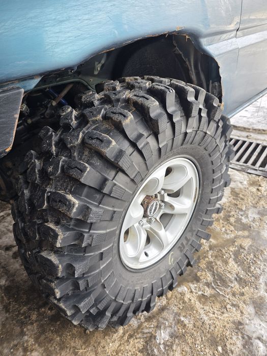 Гуми Journey Claw 35x12.5 r15