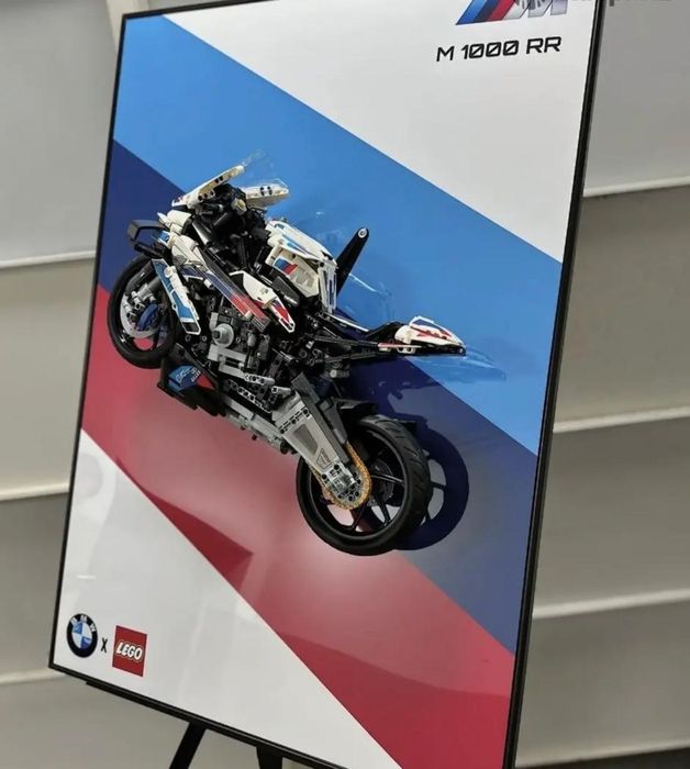 Картина BMW M1000 RR