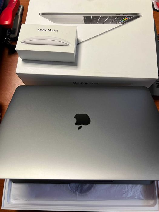Apple Macbook Pro 13" A1706 Space Grey/2,9GHz/8GB/512GB/Touch Bar