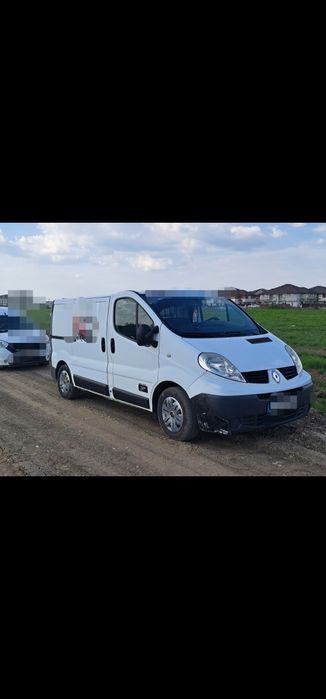 Renault trafic 2.0 diesel  2007 dubita,  van ,