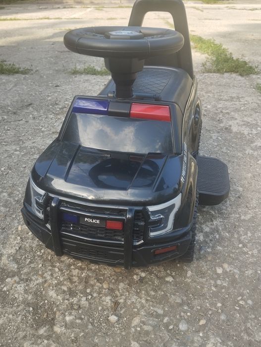 Mașina electrică copiii