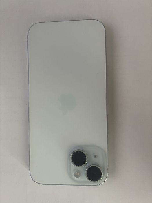 Продам Iphone 15  128gb