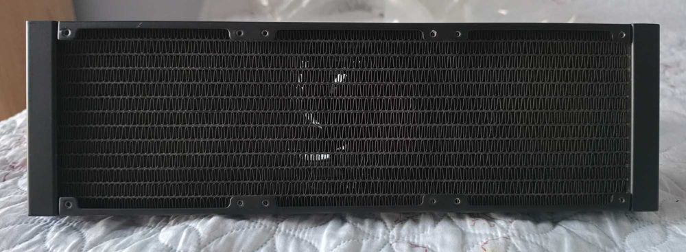 ARCTIC Liquid Freezer II 360 AIO водно охлаждане