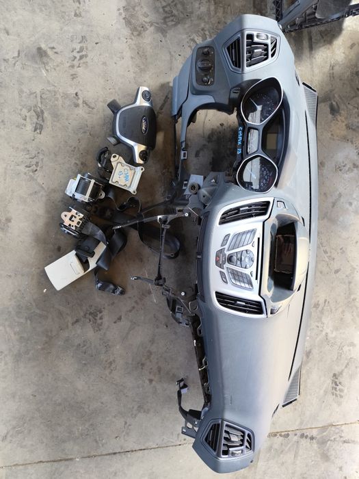 Plansa bord cu airbaguri ford c max 2013