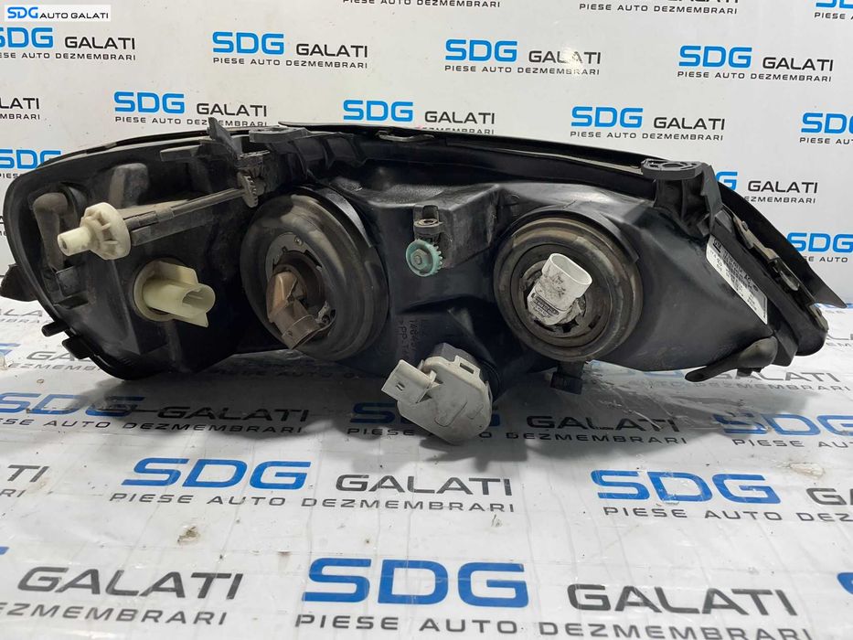 Far Stanga Europa Opel Astra G 1998 - 2007 Cod 13132455LH [L4757]