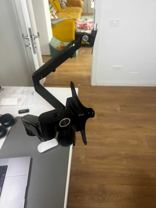 Suport 2 monitoare pentru birou, prindere Vesa