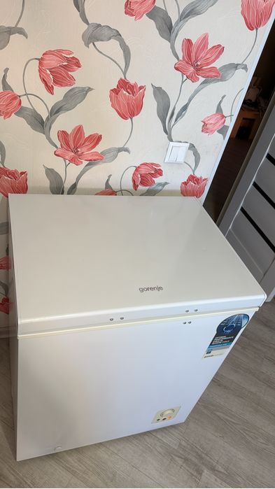 Срочно продам морозильную камеру