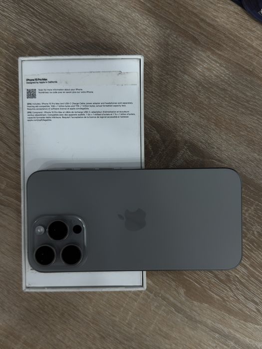 Продам Iphone 15 pro max