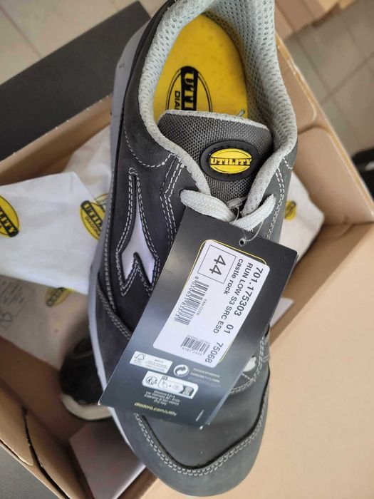 Incaltaminte de protectie, clasa S3,