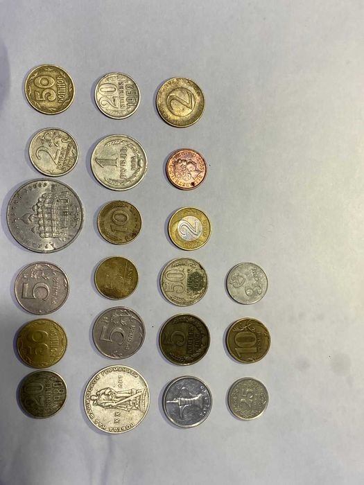 Монеты разных номиналов