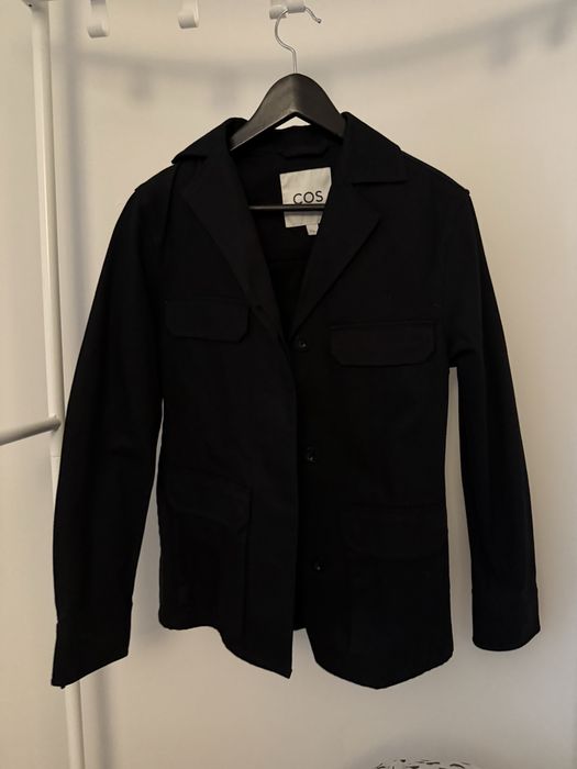 Ново пролетно яке COS 32