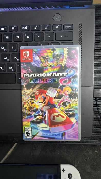 Продам картридж mario kart deluxe 8