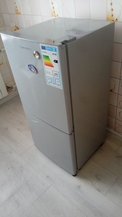 Холодильник продам