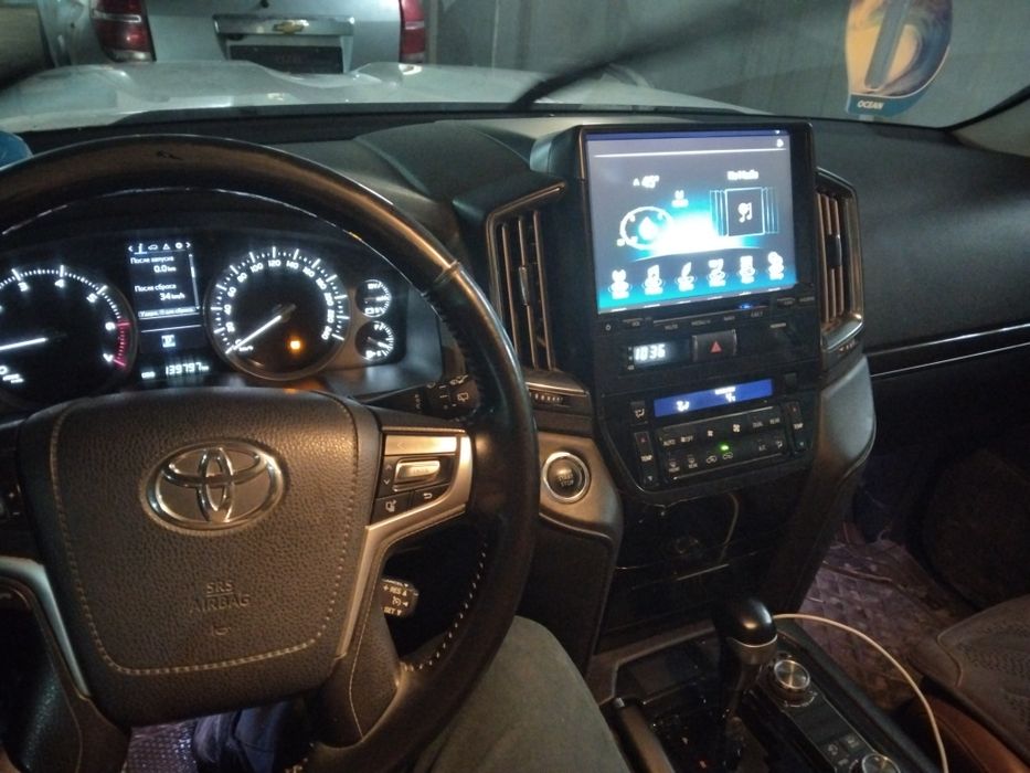 Тайота ланд крузер 200